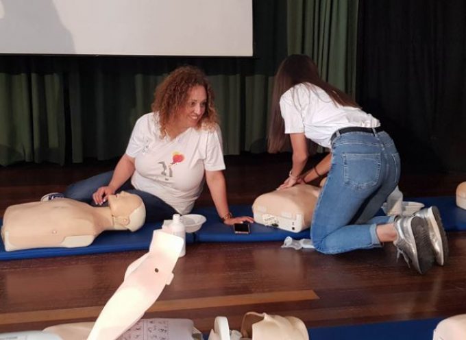 Εκπαίδευση καρδιοπνευμονικής αναζωογόνησης στη Σαντορίνη