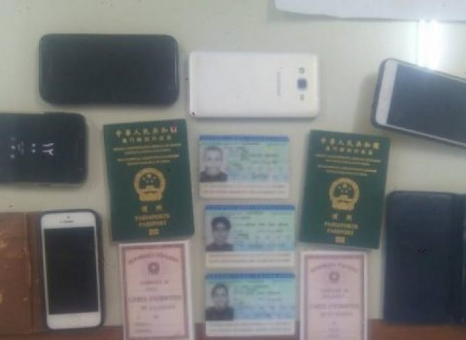 «Βιομηχανία» πλαστών εγγράφων για μετανάστες στη Σαντορίνη