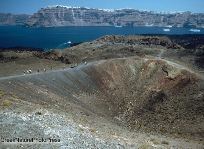 Νέα μελέτη ρίχνει φως στην προϊστορική έκρηξη του ηφαιστείου στη Σαντορίνη