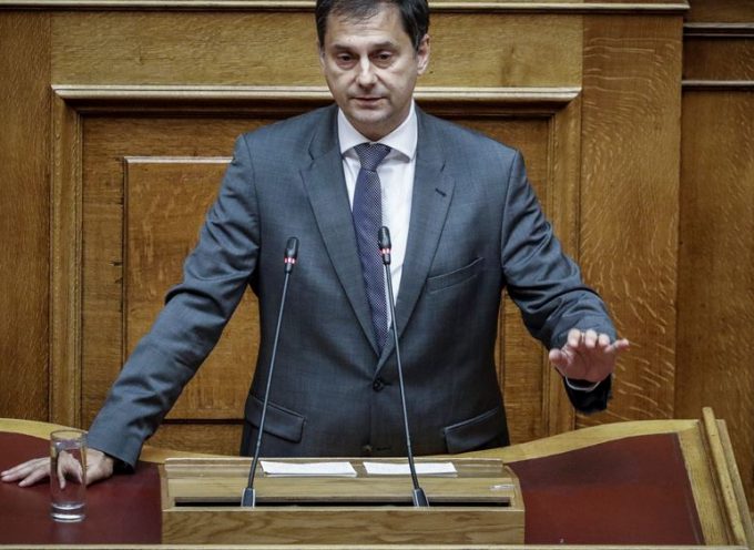 Χ. Θεοχάρης: υπέρμετρη αύξηση τουριστών σε ειδικούς προορισμούς όπως η Σαντορίνη.