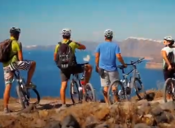VIDEO: THE AEGEAN ISLANDS, no matter how hard we try- Η Σαντορίνη στο σπoτ της Περιφέρειας για την ενίσχυση της εικόνας του Νοτίου Αιγαίου ως αθλητικού προορισμού