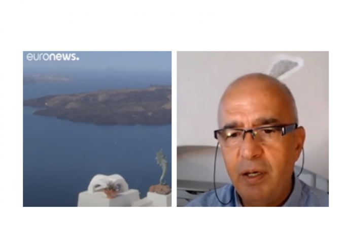 Μανώλης Καραμολέγκος στο Euronews: “Κάναμε τα πάντα για να μη θέσουμε σε κίνδυνο την ασφάλεια κανενός στη Σαντορίνη”