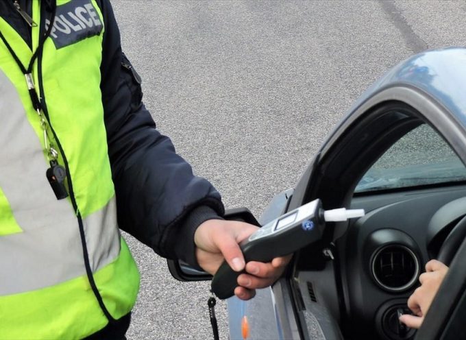 Σύλληψη 23χρονης αλλοδαπής για οδήγηση υπό την επήρεια αλκοόλ στη Σαντορίνη 