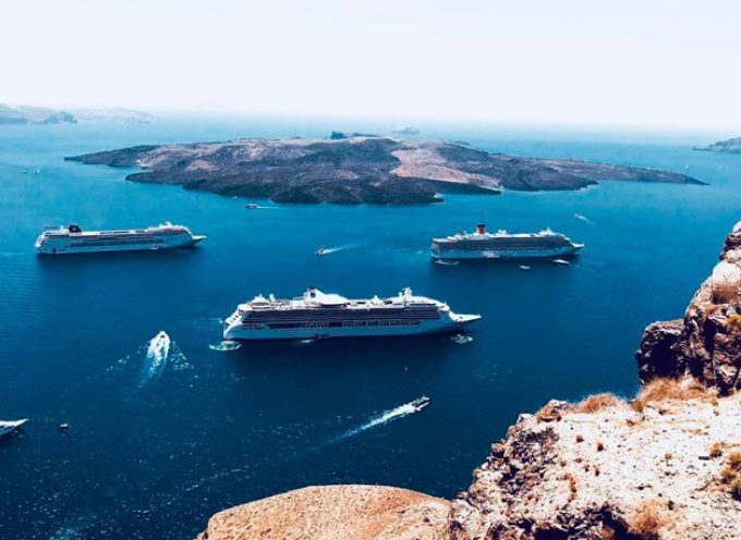 Περισσότερα από 700 κρουαζιερόπλοια θα πλεύσουν στις ελληνικές θάλασσες φέτος