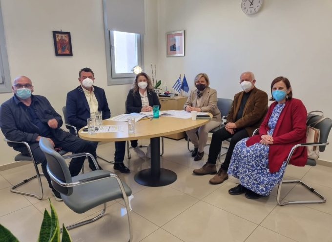 Σημαντική επίσκεψη της Αναπληρώτριας Υπουργού κ. Γκάγκα στο Γενικό Νοσοκομείο Θήρας