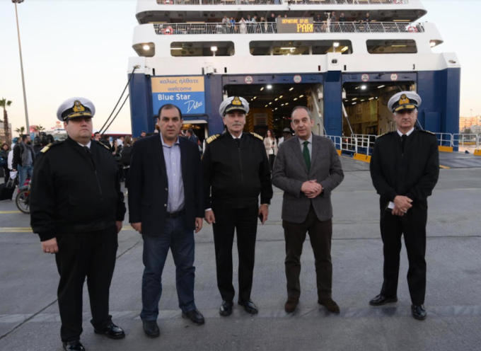 Πλακιωτάκης από το λιμάνι του Πειραιά: Σταθερή μας προτεραιότητα η ασφάλεια των επιβατών και των πληρωμάτων