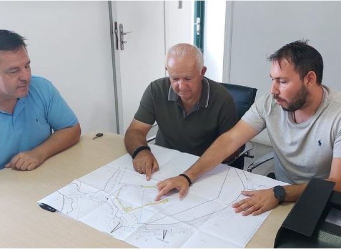 Χ.Δαρζέντας : Επίσκεψη στην Ιο