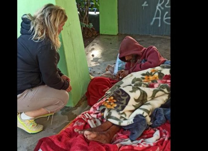 Μπράβο στην εθελοντική ομάδα Σαντορίνης για την παρέμβασή της στο θέμα του άστεγου στην Μεσαριά.