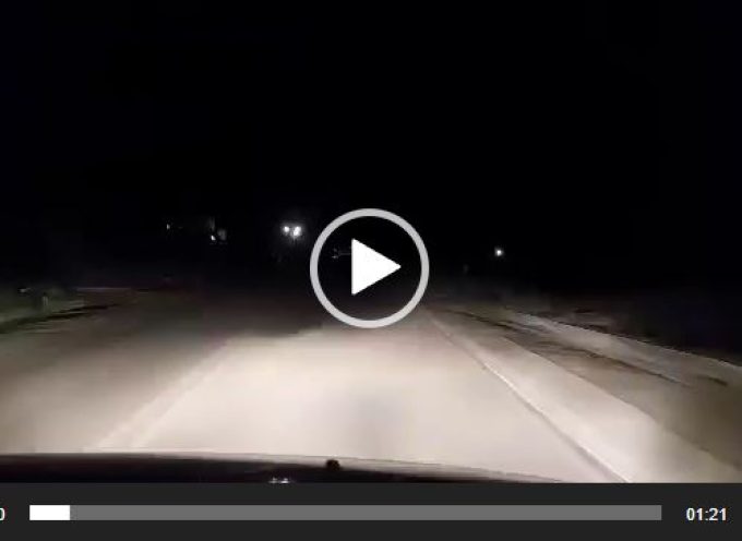 Μαύρα σκοτάδια καλύπτουν τον “ορφανό” (ακόμα δεν γνωρίζουμε εάν είναι Περιφερειακός ή Δημοτικός) δρόμο αεροδρομίου-Οίας.