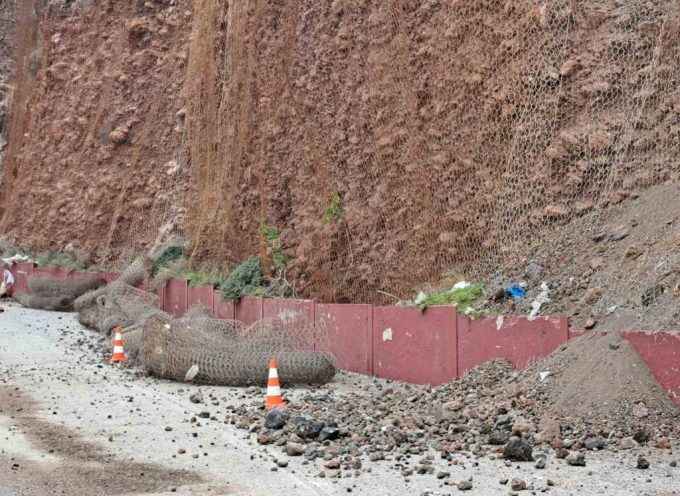 Ξεκίνησε η συντήρηση των πλεγμάτων στα πρανή του Αμμουδίου