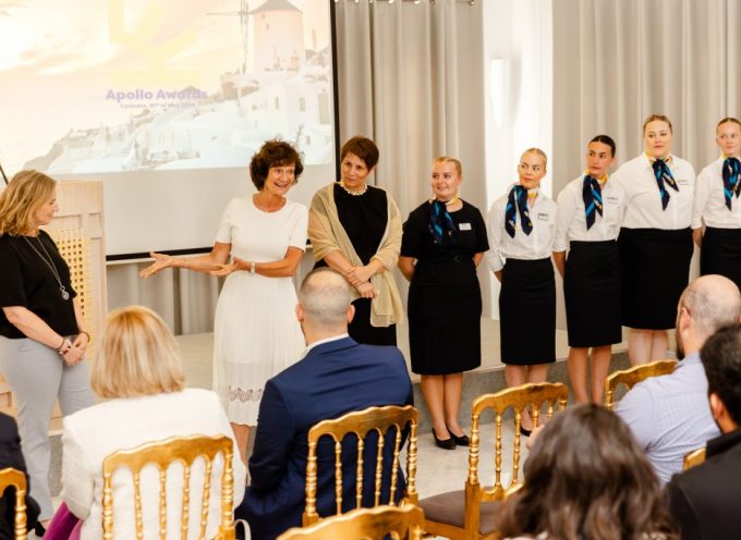 Με μεγάλη επιτυχία έγινε η εκδήλωση για τα APOLLO AWARDS 2024 στην Σαντορίνη