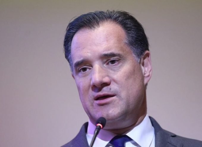 Απάντηση Γεωργιάδη στις αναρτήσεις Πολάκη για το Νοσοκομείο Σαντορίνης: Πολάκη, όταν θα μιλάς σε μένα για κακοδιαχείριση να πλένεις το στόμα σου με αντισηπτικό