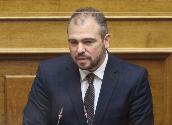 Παρέμβαση Φίλιππου Φόρτωμα για την υποστελέχωση των δομών e-ΕΦΚΑ Σαντορίνης & Μυκόνου