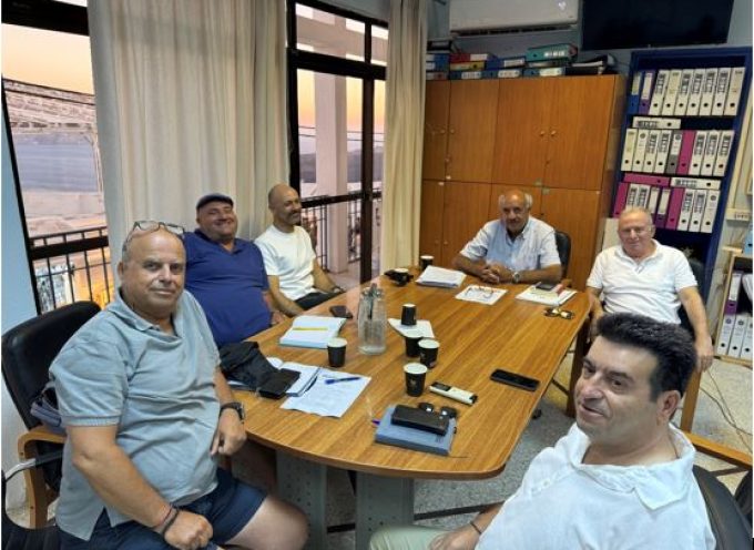 Εμπορικός Σύλλογος Θήρας: Συνάντηση με τον Πρόεδρο του Δημοτικού Λιμενικού Ταμείου Θήρας