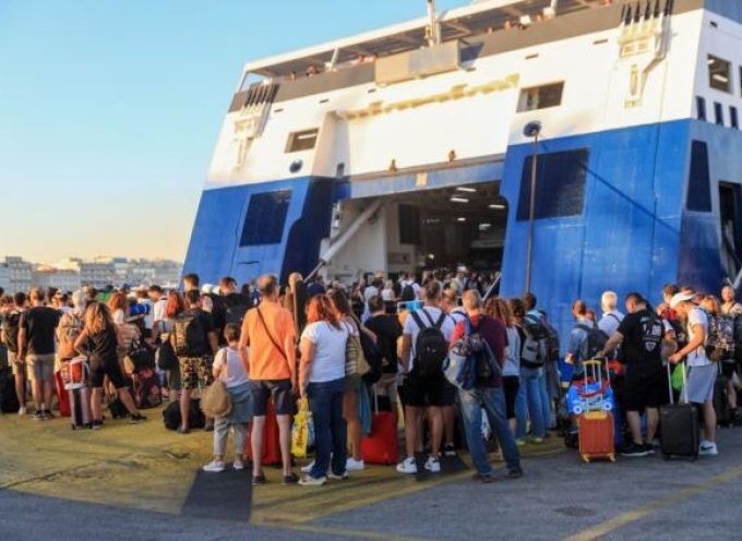 Η ανακοίνωση του υπουργείου Ναυτιλίας για το χάος σε Σύρο και Ικαρία