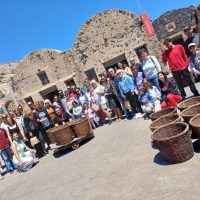 Μια εξαιρετική ξενάγηση περίμενε την περιβαλλοντική ομάδα Μαντιλίδα του Πολιτιστικού συλλόγου Εμπορείου το πρωί στο βιομηχανικό μουσείο ντομάτας