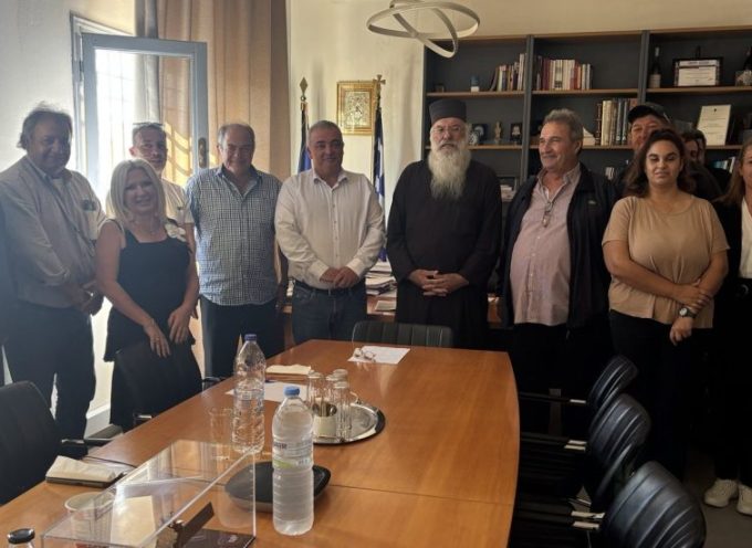 Συνάντηση Αντιδημάρχου Οικονομικών και Αναπληρωτή Δημάρχου με κατοίκους και επιχειρηματίες της νήσου Θηρασίας