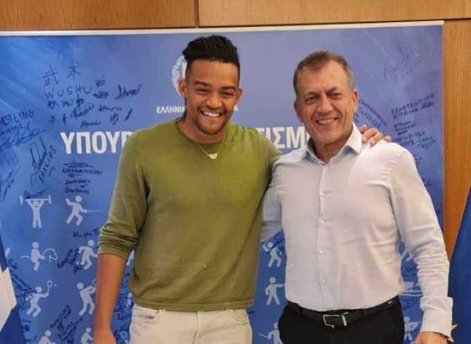 ΓΙΑΝΝΗΣ ΒΡΟΥΤΣΗΣ: Υποδέχτηκα στο Υπουργείο Αθλητισμού τον Ολυμπιονίκη μας, στο άλμα επί κοντώ, Εμμανουήλ Καραλή