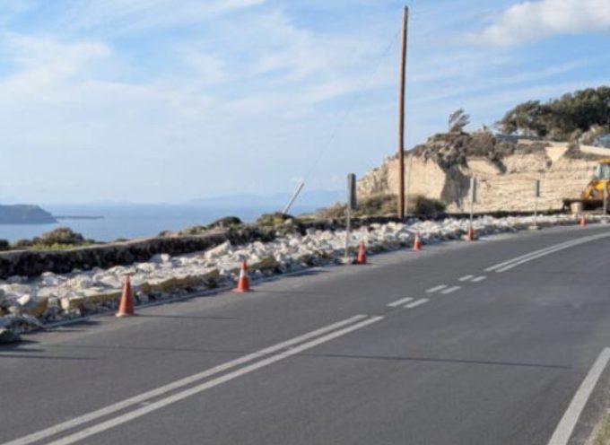 Αποκαταστάθηκε η κυκλοφορία στην ευθεία Φηρών – Πύργου στο ρεύμα προς Πύργο.