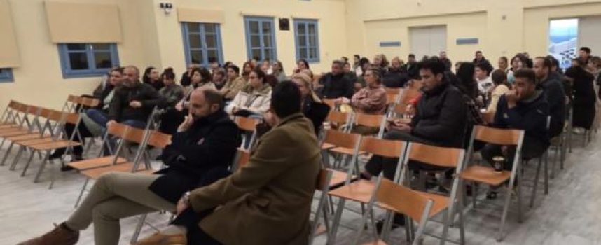 Σαντορίνη: νησί 4.600 μαθητών και επίπλαστης ευμάρειας, χωρίς εκπαιδευτικούς