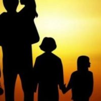 Διανομή τροφίμων από την Ένωση Πολυτέκνων Σαντορίνης