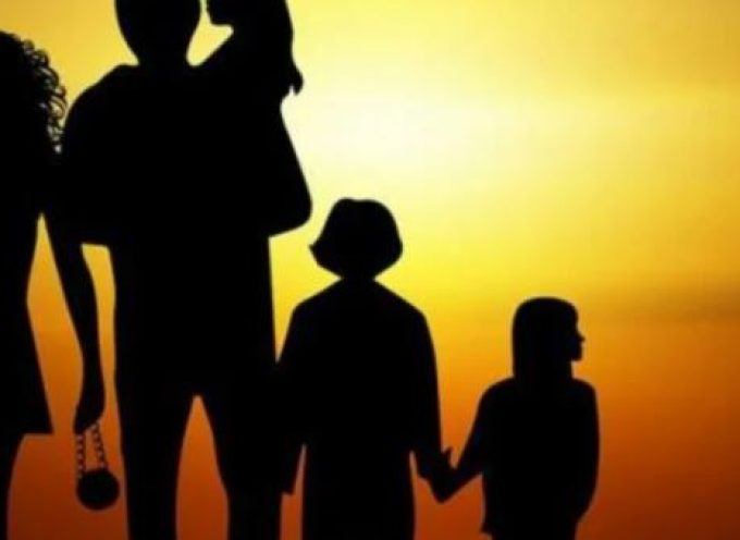 Διανομή τροφίμων από την Ένωση Πολυτέκνων Σαντορίνης