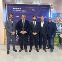 Το παρόν του στο 8ο Περιφερειακό Συνέδριο της Π.Ο.Ξ. στα Ιωάννινα έδωσε ο πρόεδρος της Ένωσης Ξενοδόχων Σαντορίνης Αντώνης Παγώνης.