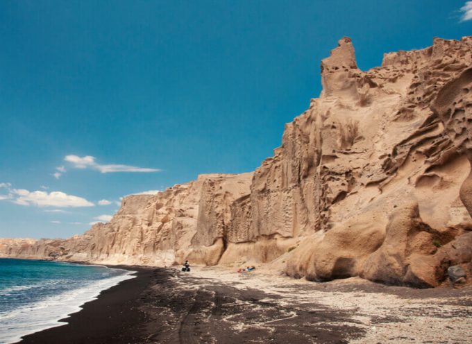 «Στοπ» σε 15 ξενοδοχειακές επενδύσεις – Πού και γιατί «φρενάρουν» τα έργα