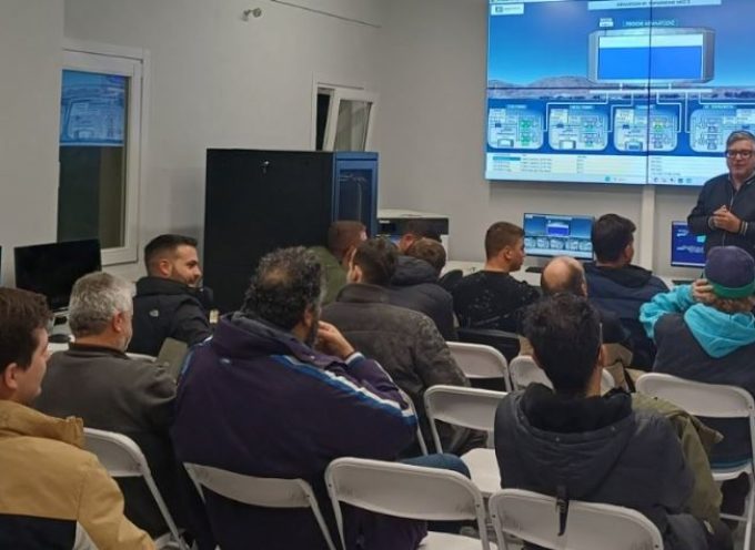 Εκπαιδευτική επίσκεψη του Β & Γ Εσπερινού ΕΠΑΛ Θήρας στη Μονάδα Αφαλάτωσης Αγίας Παρασκευής