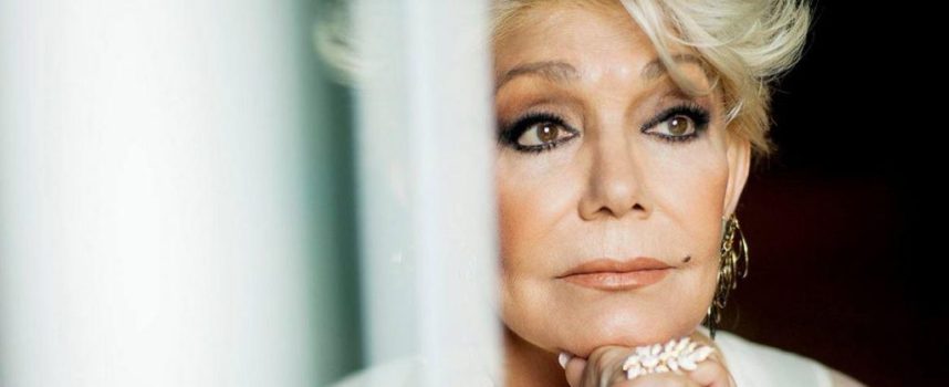 Έφυγε από τη ζωή η μεγάλη Κυρία του ελληνικού τραγουδιού, Μαρινέλλα. Η κορυφαία τραγουδίστρια άφησε την τελευταία της πνοή στο σπίτι της.