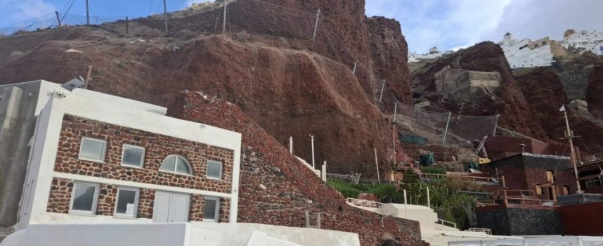 Eπαρχος Θήρας:Με μεγάλη χαρά ανακοινώνω την ολοκλήρωση, εντός του προβλεπόμενου χρονοδιαγράμματος, της δεύτερης φάσης των εργασιών στα πρανή της καλντέρας,