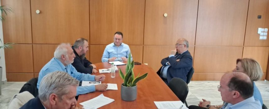 Τα προβλήματα της εκπαίδευσης στη Θήρα στο Υπουργείο Παιδείας  Η Ένωση Γονέων ζητά λύσεις