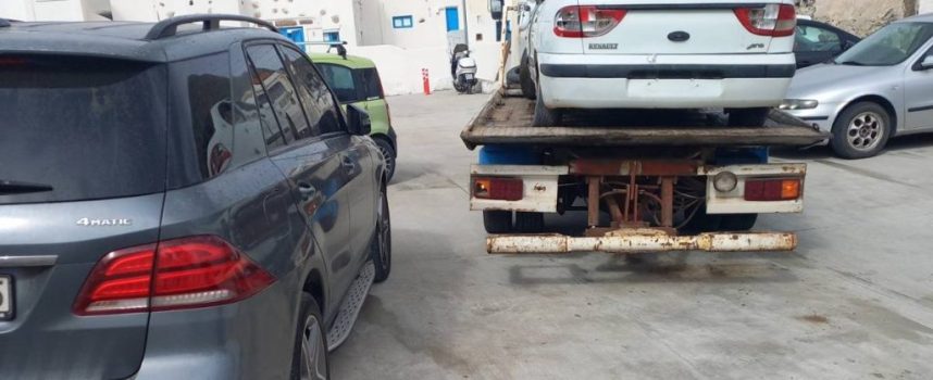 Απομάκρυνση 10 εγκαταλελειμμένων οχημάτων σε Επισκοπή Γωνιάς και Έξω Γωνιά
